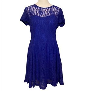 Mini Lace party dress NWOT